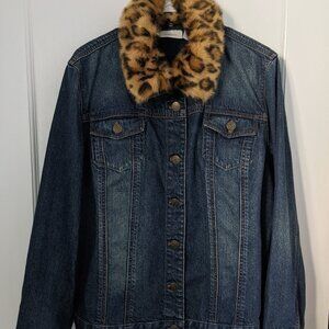 Chico’s Blue Denim Jacket with Faux Fur Collar Size 3 EUC
